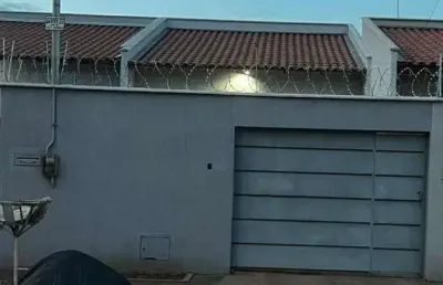 Casa com 2 quartos à venda na rua nevada, jardim veneza, aparecida de goiânia, 94 m2 por r$ 320.000