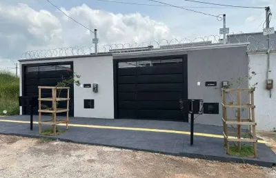 Casa com 2 quartos à venda na rua juarez amorelli, residencial buena vista iii, goiânia, 83 m2 por r$ 290.000