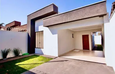 Vende-se casa 2 quartos com 1 suíte, blindex, porcelanato, quintal e área gourmet  industrial santo