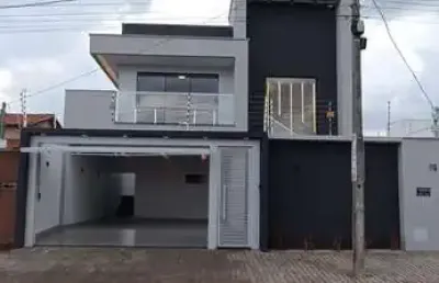 Casa com 3 quartos à venda na rua m 13, residencial monte cristo, trindade, 206 m2 por r$ 950.000