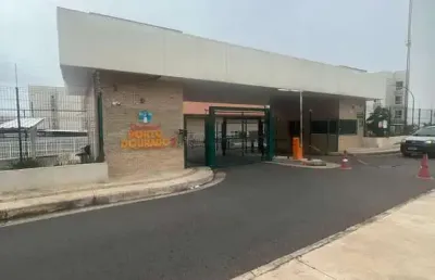 Aluga-se apartamento com 2 quartos sendo uma banheiro socia,sala, residencial porto dourado, goiâni