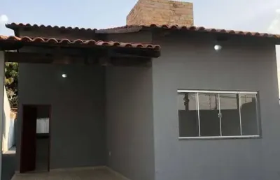 Casa 3 quartos com espacoso quintal de esquina para locação, jardim boa esperança, aparecida de goi