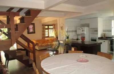 Casa residencial à venda em condomínio fechado atibaia.
