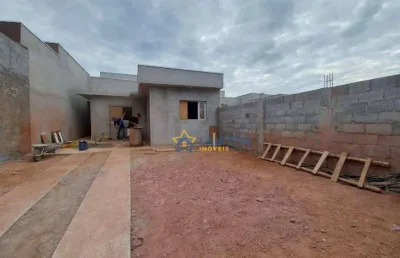 Confortável casa de 79m² com 3 dormitórios à venda no maracanã, jarinu – grande quintal gramado