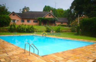 Sítio de luxo com 3,4 alqueires e acesso à represa à venda em piracaia, sp