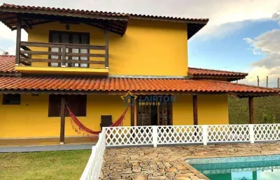 Chácara com duas casas, piscina e área de lazer à venda em atibaia