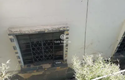 Casa com terreno de 400m² a venda no sagrada família