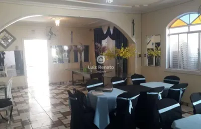 Casa com 5 quartos à venda na Rua Vista Alegre, Paraíso, Belo Horizonte