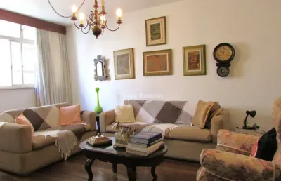 Apartamento de 180 m² - 4 quartos - 1 suíte - 2 vagas de garagem no lourdes