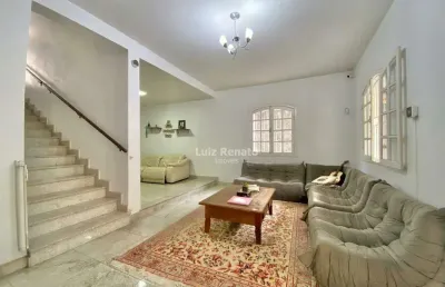 Casa com 4 quartos à venda na Rua Laplace, Santa Lúcia, Belo Horizonte