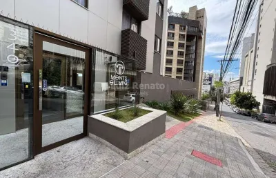 Sala comercial nova com 174m², vagas de garagem e acessibilidade