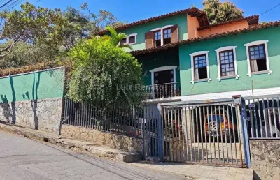 Casa com 5 quartos à venda na Rua Copérnico Pinto Coelho, Santo Antônio, Belo Horizonte