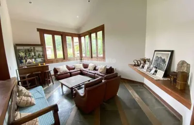 Casa com 4 quartos para alugar na Rua Sobral, Santa Lúcia, Belo Horizonte