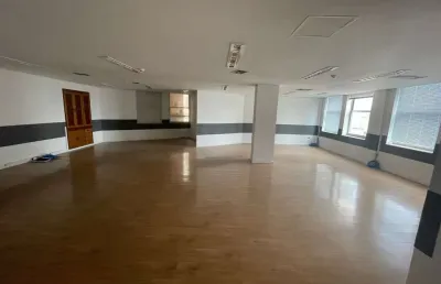 Conjunto comercial à venda e ou locação, em região histórica, com toda infraestrutura para grandes