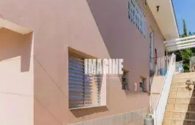 Casa térrea na penha com 4 dorms sendo 1 suíte, 8 vagas, 150m²