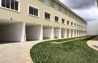 Sobrado em condomínio na vila matilde com 3 dorms sendo 1 suíte, 2 vagas, 112m²
