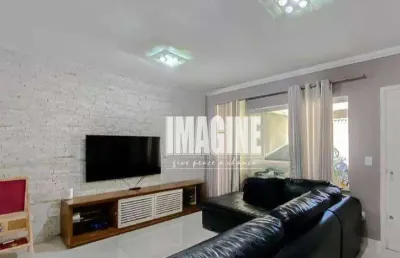 Sobrado na mooca com 3 dorms sendo 2 suítes, 4 vagas, 230m²