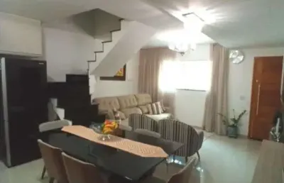 Sobrado na penha com 3 dormitórios sendo 1 suíte, 2 vagas, 100m²