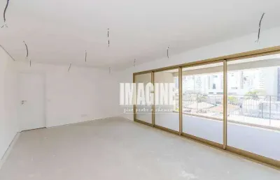 Apartamento em moema com 3 dormitórios sendo 3 suítes, 2 vagas, 149m²