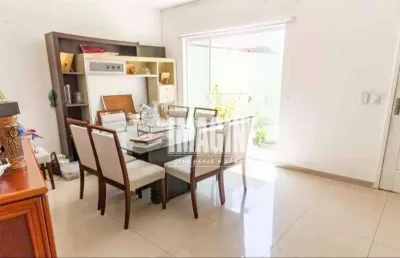 Sobrado na mooca com 4 dormitórios sendo 3 suítes, 2 vagas, 217m²