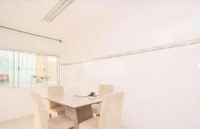 Sobrado na penha com 3 dorms sendo 2 suítes, 2 vagas, 144m²