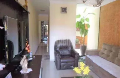 Sobrado na cidade líder com 3 dorms sendo 1 suíte, 6 vagas, 125m²