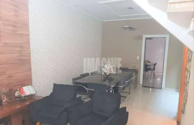 Sobrado no aricanduva com 5 dorms sendo 2 suítes, 2 vagas, 200m²
