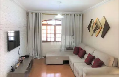 Sobrado na cidade líder com 4 dorms sendo 1 suíte, 2 vagas, 209m²