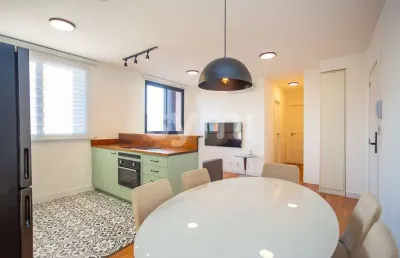 Apartamento com 2 quartos à venda na avenida visconde de guarapuava, 3000, centro, curitiba por r$ 890.000