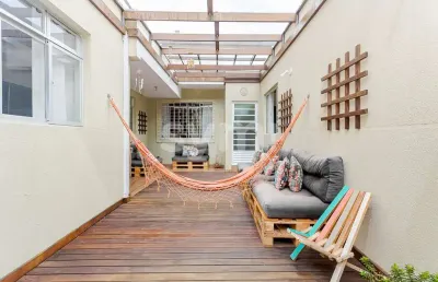 Casa com 4 quartos à venda na rua marquês do paraná, 581, água verde, curitiba por r$ 1.990.000