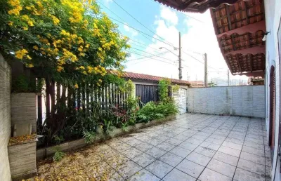 Casa com 2 quartos à venda na Avenida João André Quintale, 420, Vila Mirim, Praia Grande