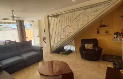 Casa com 4 quartos à venda na Rua Osmar Antonioli, 557, Vila Mirim, Praia Grande