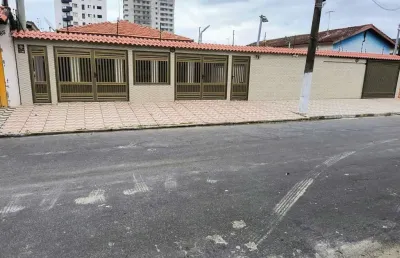 Casa com 3 quartos à venda na Rua Antônio Gonçalves Dias, 71, Solemar, Praia Grande