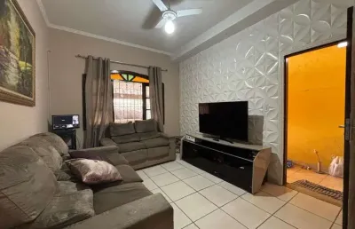 Casa com 2 quartos à venda na Rua Potiguares, 767, Tupi, Praia Grande