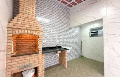 Casa reformada perto da praia, 2 dorms + edícula e área gourmet. jardim imperador