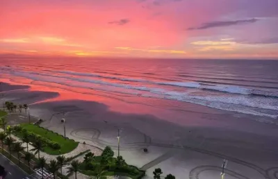 Apartamento com 2 quartos à venda na Avenida Ângelo Perino, 43, Balneário Pires, Praia Grande