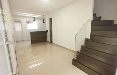 Sobrado em condomínio à venda na ocian em praia grande - sp.