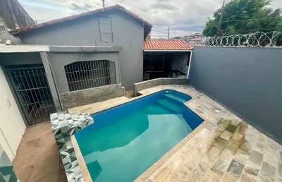Casa com 2 quartos à venda na Rua Santa Bárbara, 478, Vilamar, Praia Grande