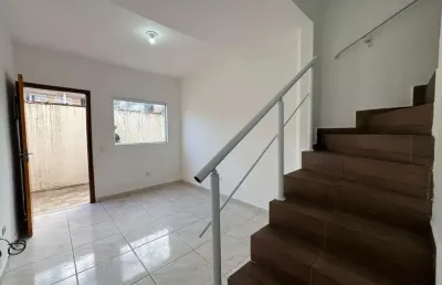 Casa em condomínio fechado com 2 quartos à venda na Rua Olga de Almeida Machado, 84, Vila Antártica, Praia Grande