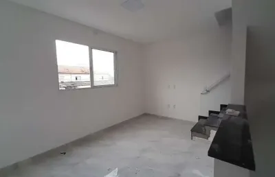 Sobrado triplex, novo, com 2 suítes à venda, 82 m² área privativa, entrada independente, 2vg, churrasqueira, por r$ 450.000 - mirim - praia grande/sp