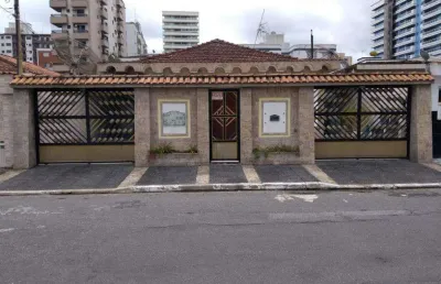 Casa com 3 dormitórios à venda, 280 m² por r$ 2.100.000,00 - canto do forte - praia grande/sp