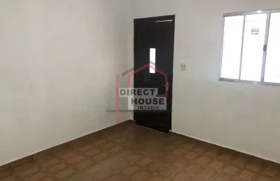 Casa com 2 quartos para alugar na Rua Dr. Rafael Descio, 52, Rio Pequeno, São Paulo
