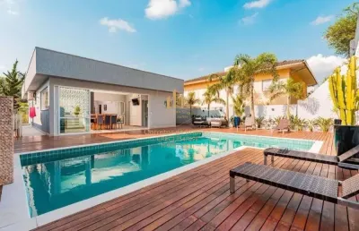 Casa com 3 quartos(3 suítes) à venda por r$ 1.800.000