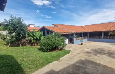 Chácara / sítio com 3 quartos à venda na Rua Professor Toledo, Residencial Alvorada, Araçoiaba da Serra