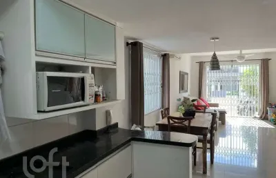 Casa com 2 quartos à venda na rua vista do sol, 103, autódromo, florianópolis, 93 m2 por r$ 1.300.000