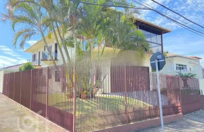 Casa com 4 quartos à venda na rua raimundo bridon, 150, itaguaçu, florianópolis, 254 m2 por r$ 2.350.000