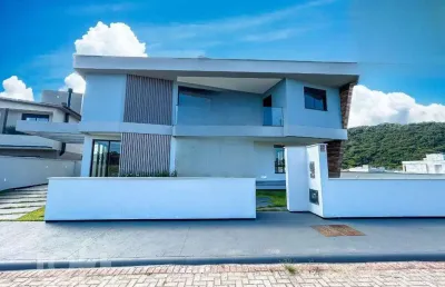 Casa com 3 quartos à venda na rodovia doutor antônio luiz moura gonzaga, 3310, rio tavares, florianópolis, 180 m2 por r$ 1.990.000