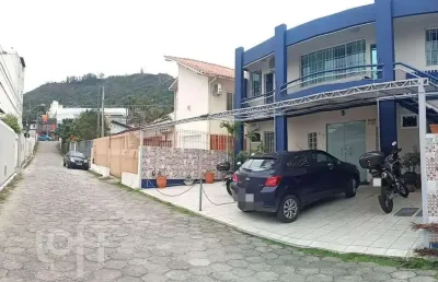 Casa com 11 quartos à venda na rua joão celestino pacheco, 69, trindade, florianópolis, 231 m2 por r$ 2.610.000