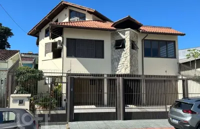 Casa com 3 quartos à venda na rua camilo silveira de souza, 170, capoeiras, florianópolis, 264 m2 por r$ 1.850.000