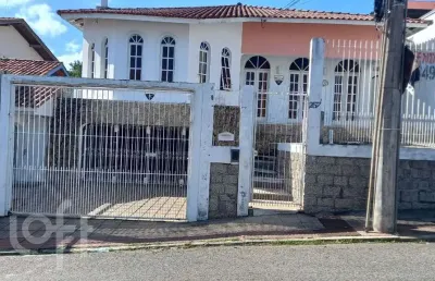 Casa com 3 quartos à venda na rua almirante carlos da silveira carneiro, 257, agronômica, florianópolis, 419 m2 por r$ 1.800.000
